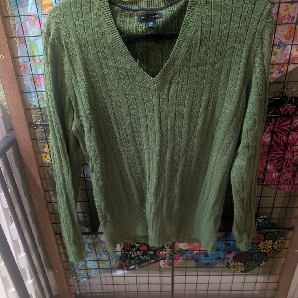 sweater - Picture 6 of 6